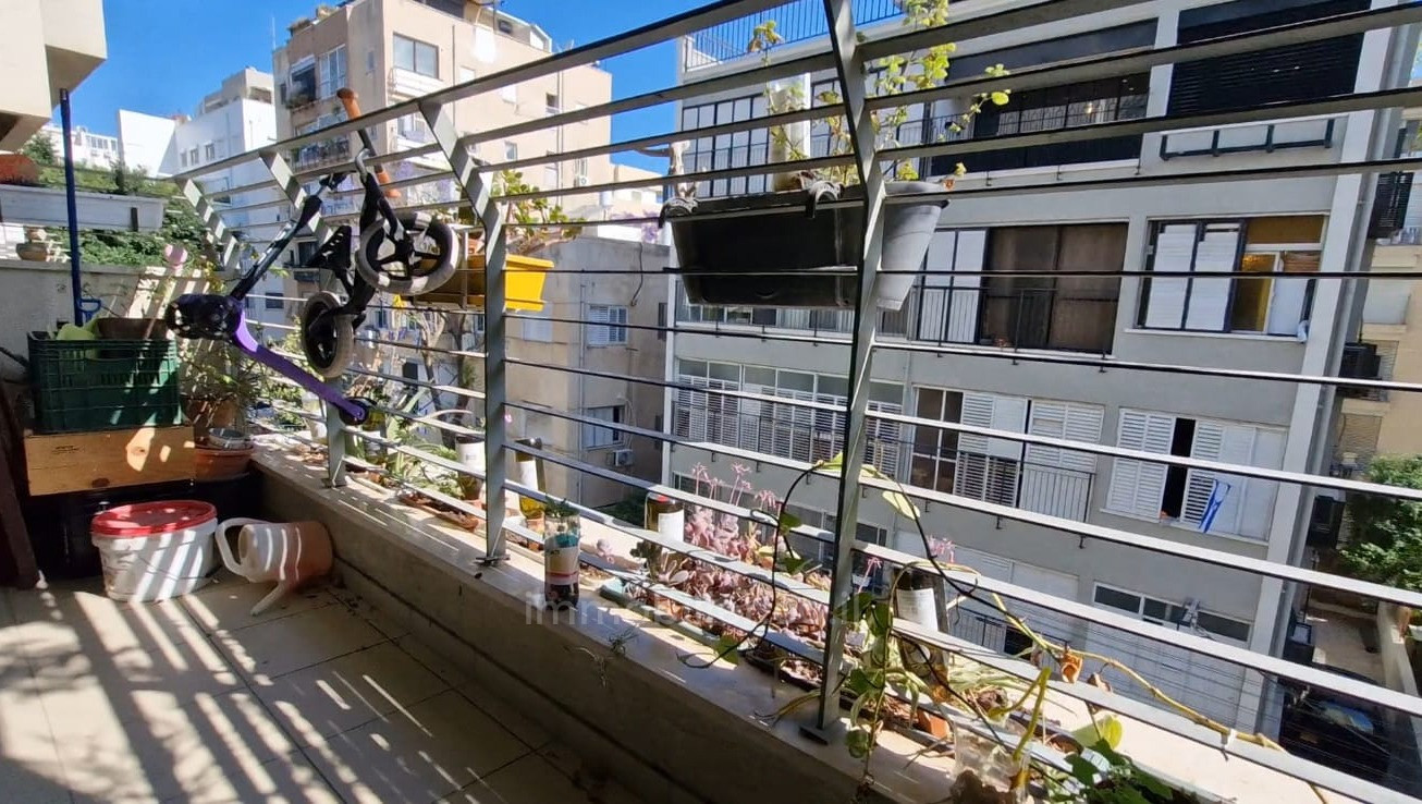 Apartment 3 rooms Tel Aviv City center 457-IBL-1469