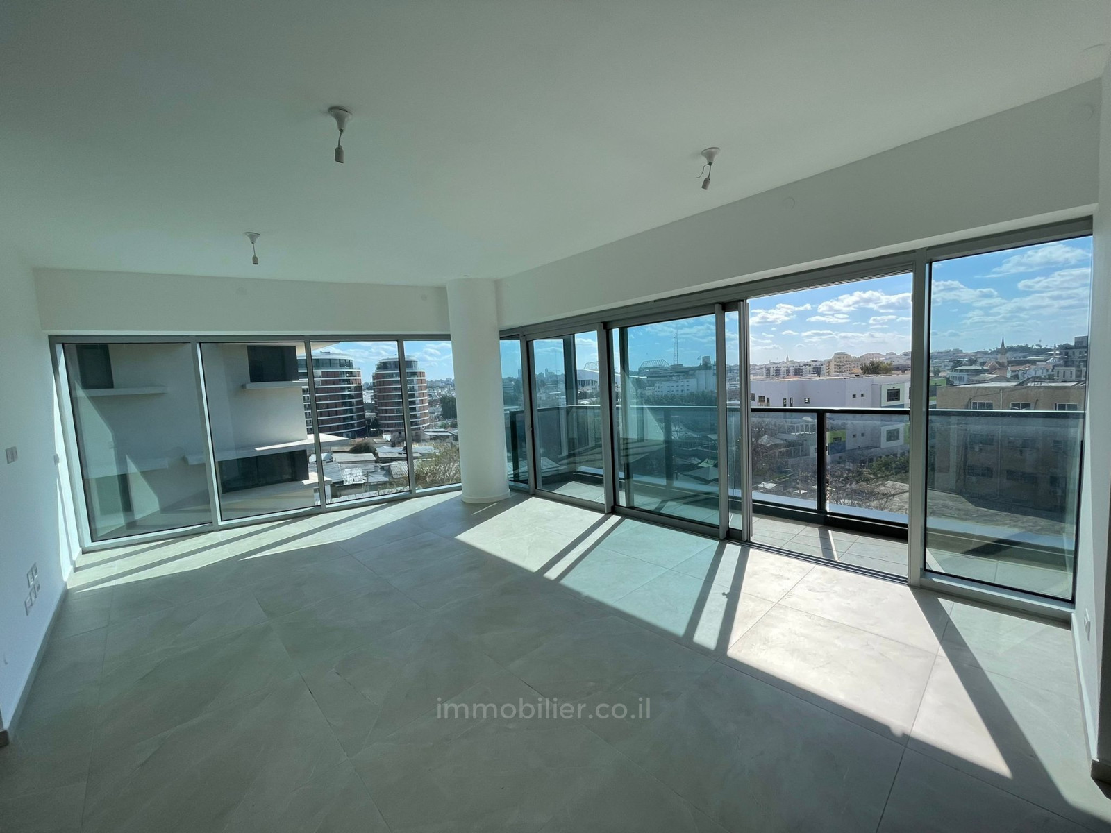 Apartment 4 rooms Tel Aviv Florentine 457-IBL-1509