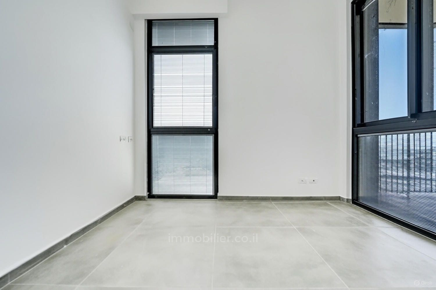 Apartment 5 rooms Tel Aviv Florentine 457-IBL-1511