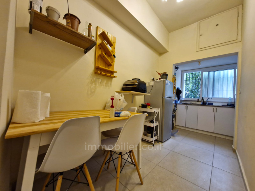 Apartment 3 rooms Tel Aviv City center 457-IBL-1515