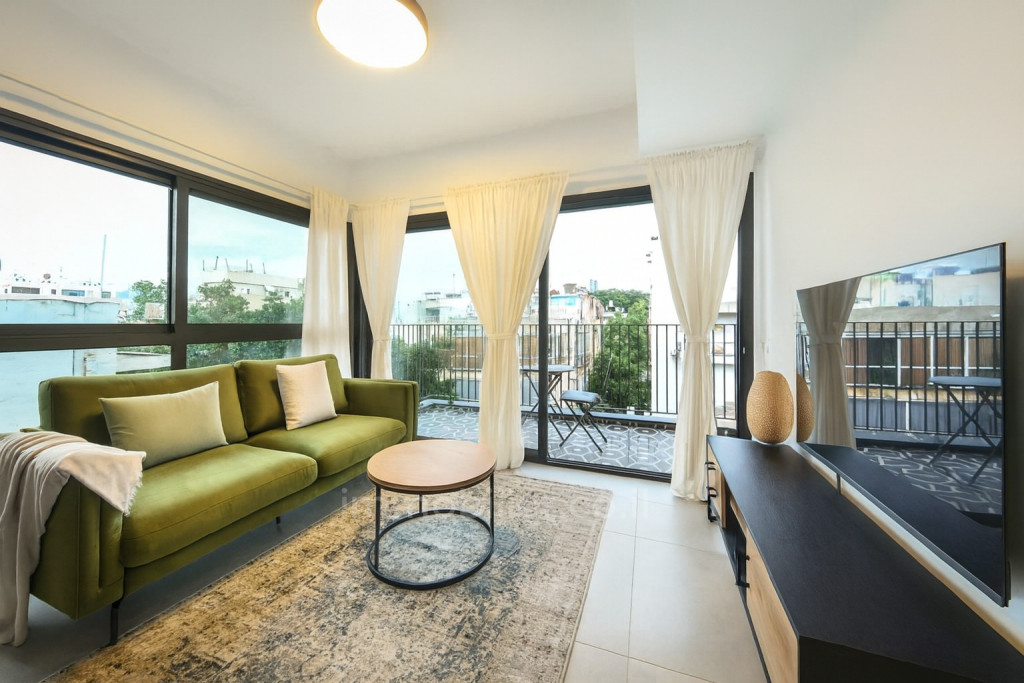 Apartment 3 rooms Tel Aviv Hatsafon hayachan 457-IBL-1520