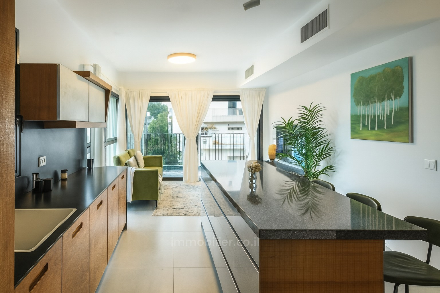 Apartment 3 rooms Tel Aviv Hatsafon hayachan 457-IBL-1520