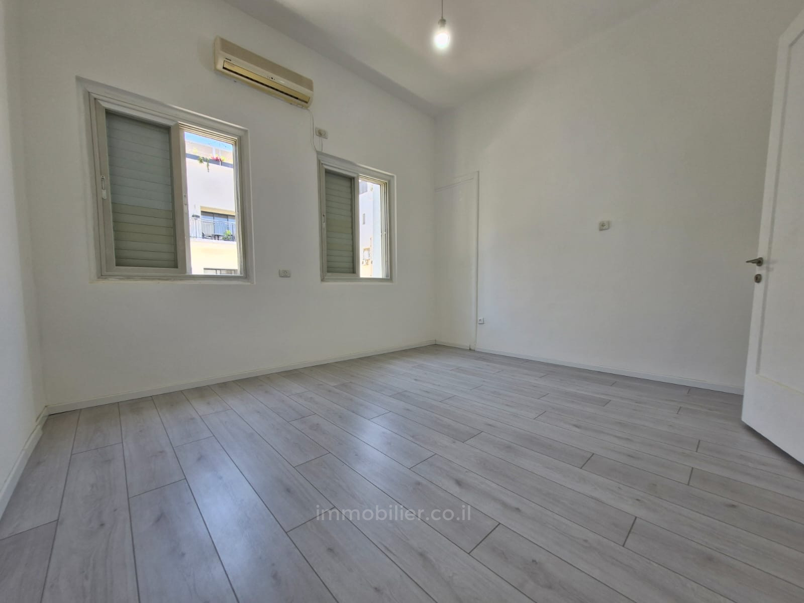 Apartment 3 rooms Tel Aviv City center 457-IBL-1523