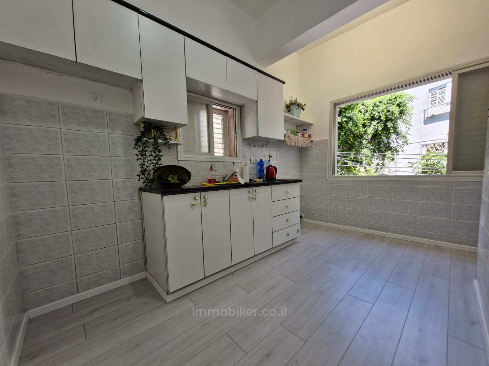 Apartment 3 rooms Tel Aviv City center 457-IBL-1523