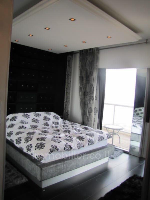 Mini-Penthouse 4 rooms Tel Aviv Neve Tsedek 457-IBL-895