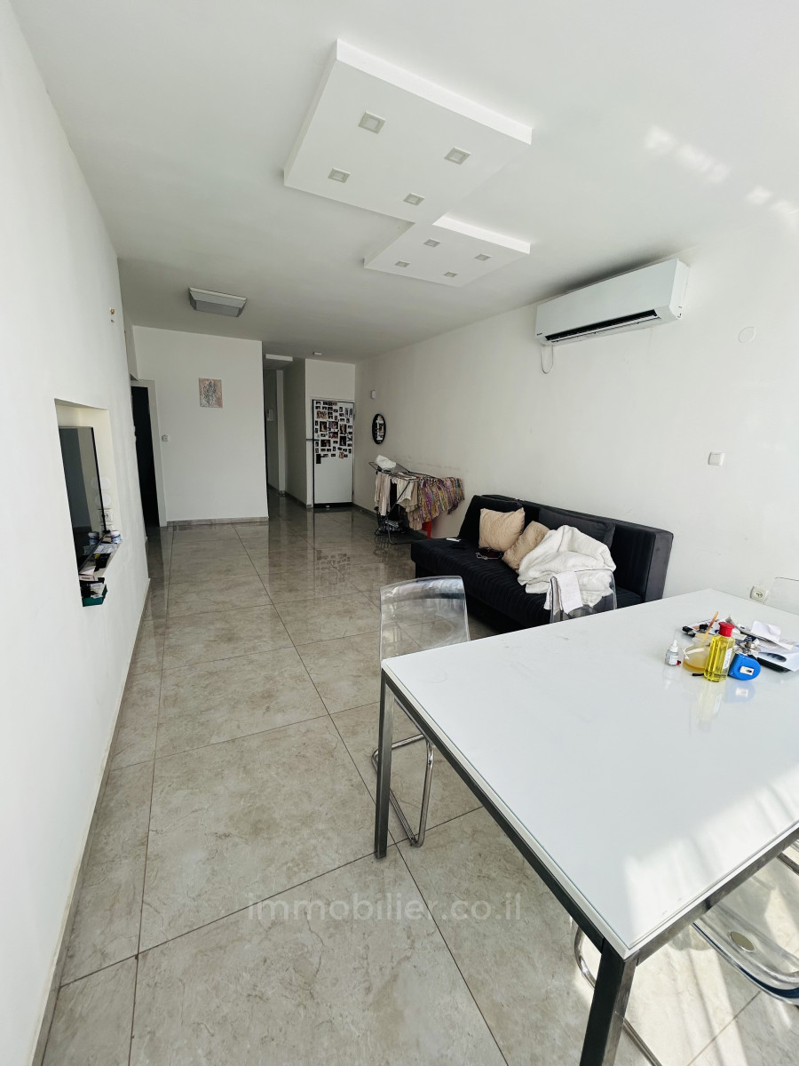 Apartment 3 rooms Netanya City center 478-IBL-366