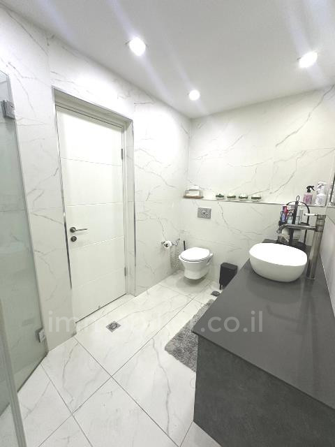 Appartement 5.5 pièces  Ashdod Youd bet 511-IBL-1689