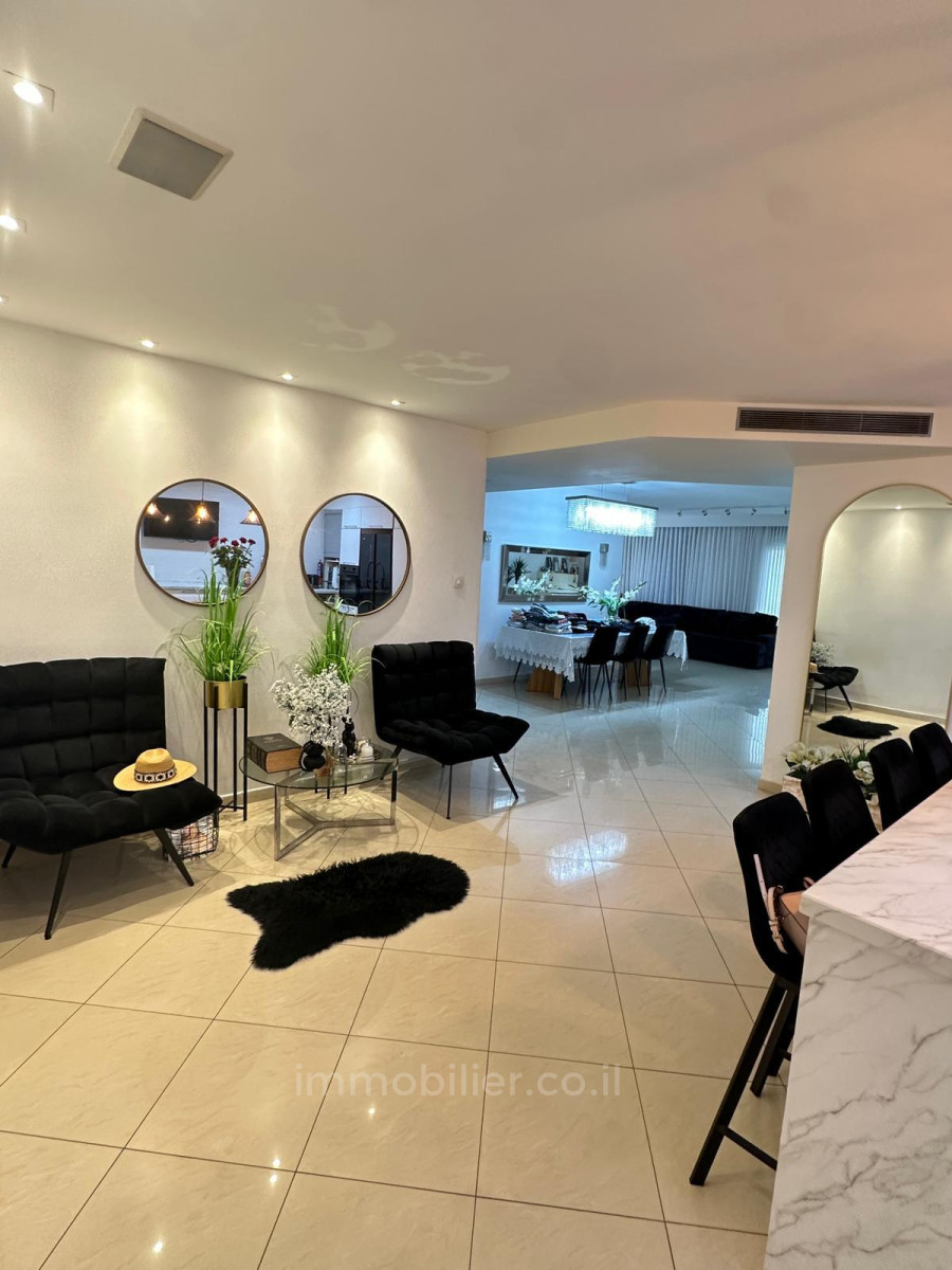 Rez de jardin 5 pièces  Ashdod Yud Zayin 511-IBL-1744