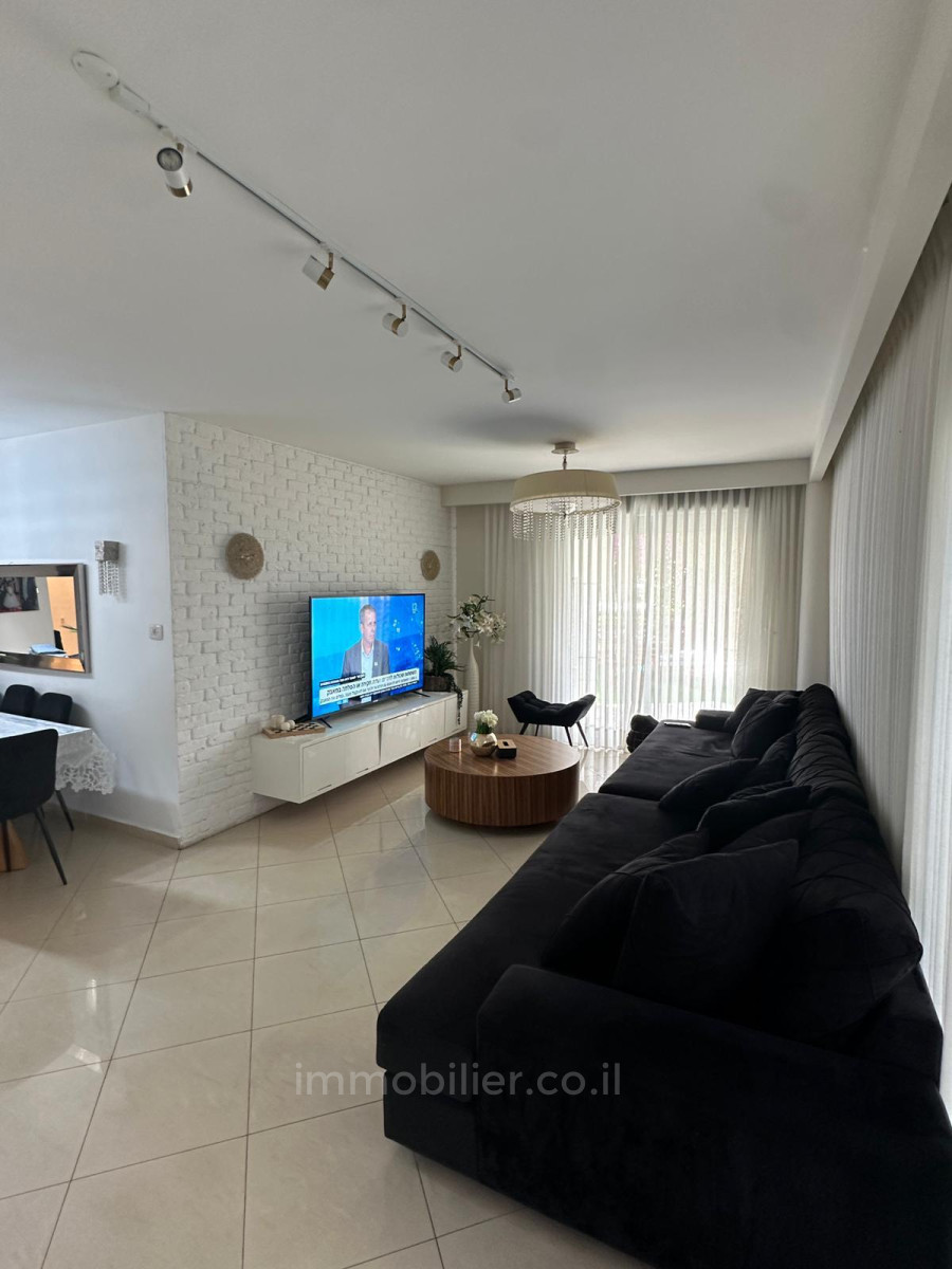 Rez de jardin 5 pièces  Ashdod Yud Zayin 511-IBL-1744