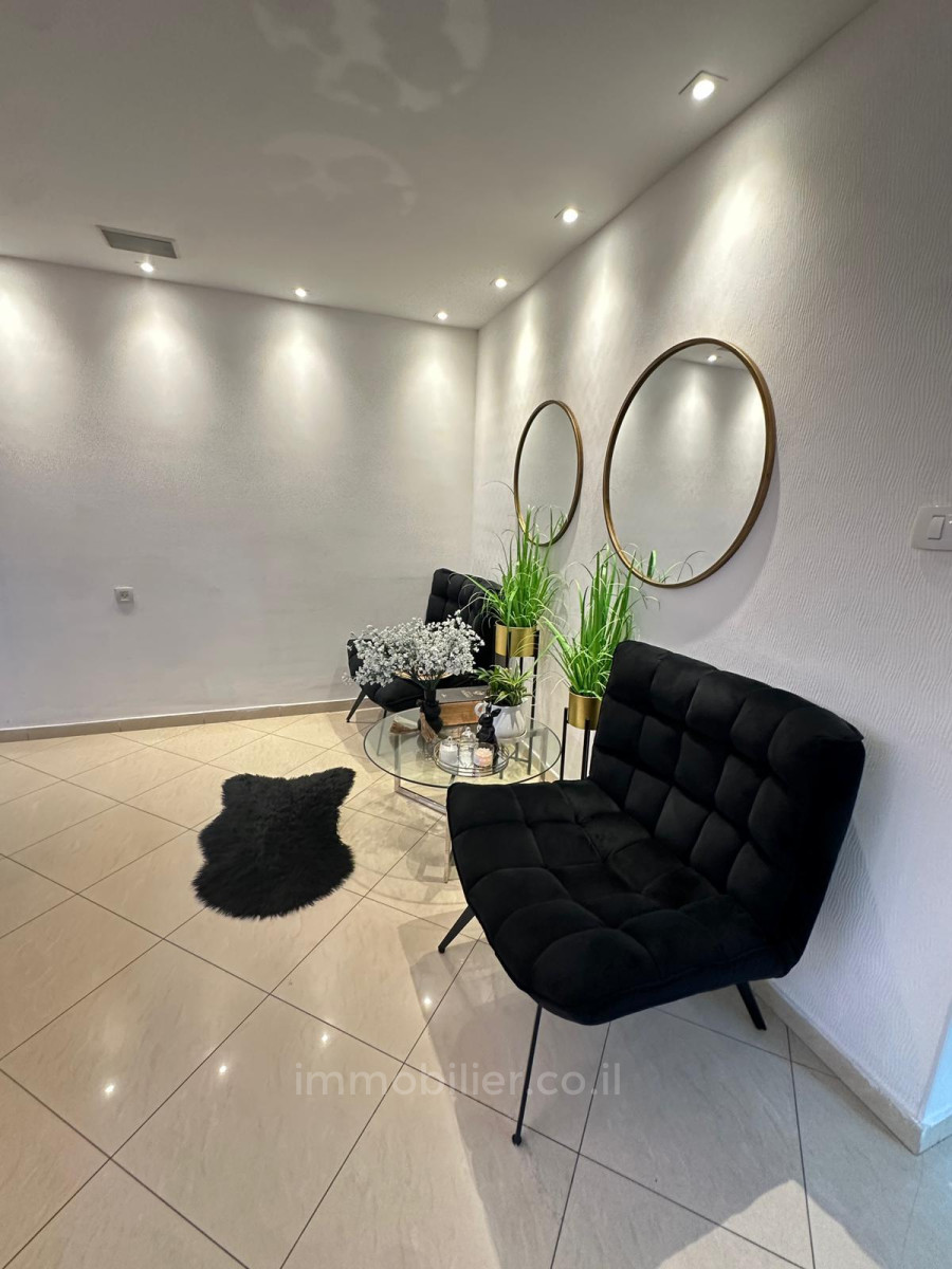 Rez de jardin 5 pièces  Ashdod Yud Zayin 511-IBL-1744