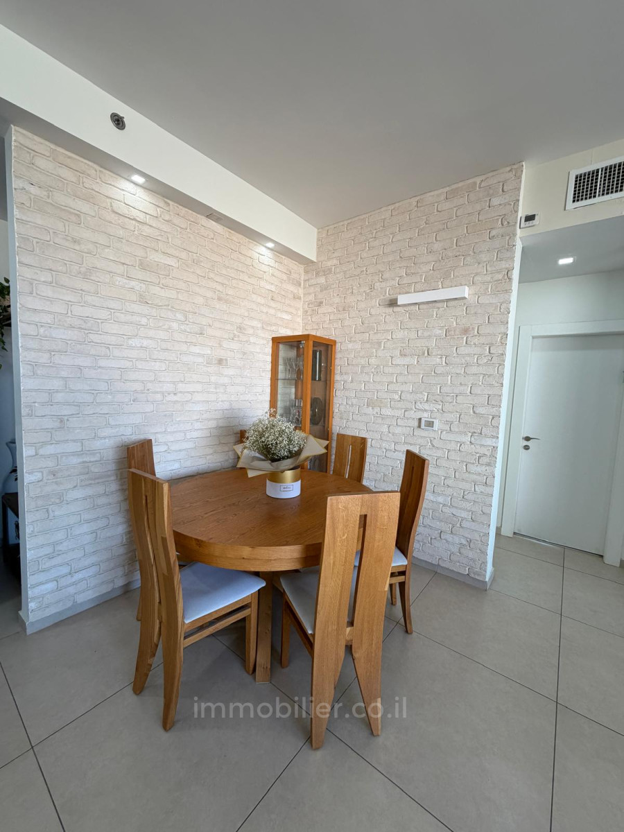 Apartment 5 rooms Ashdod Mar 511-IBL-1812