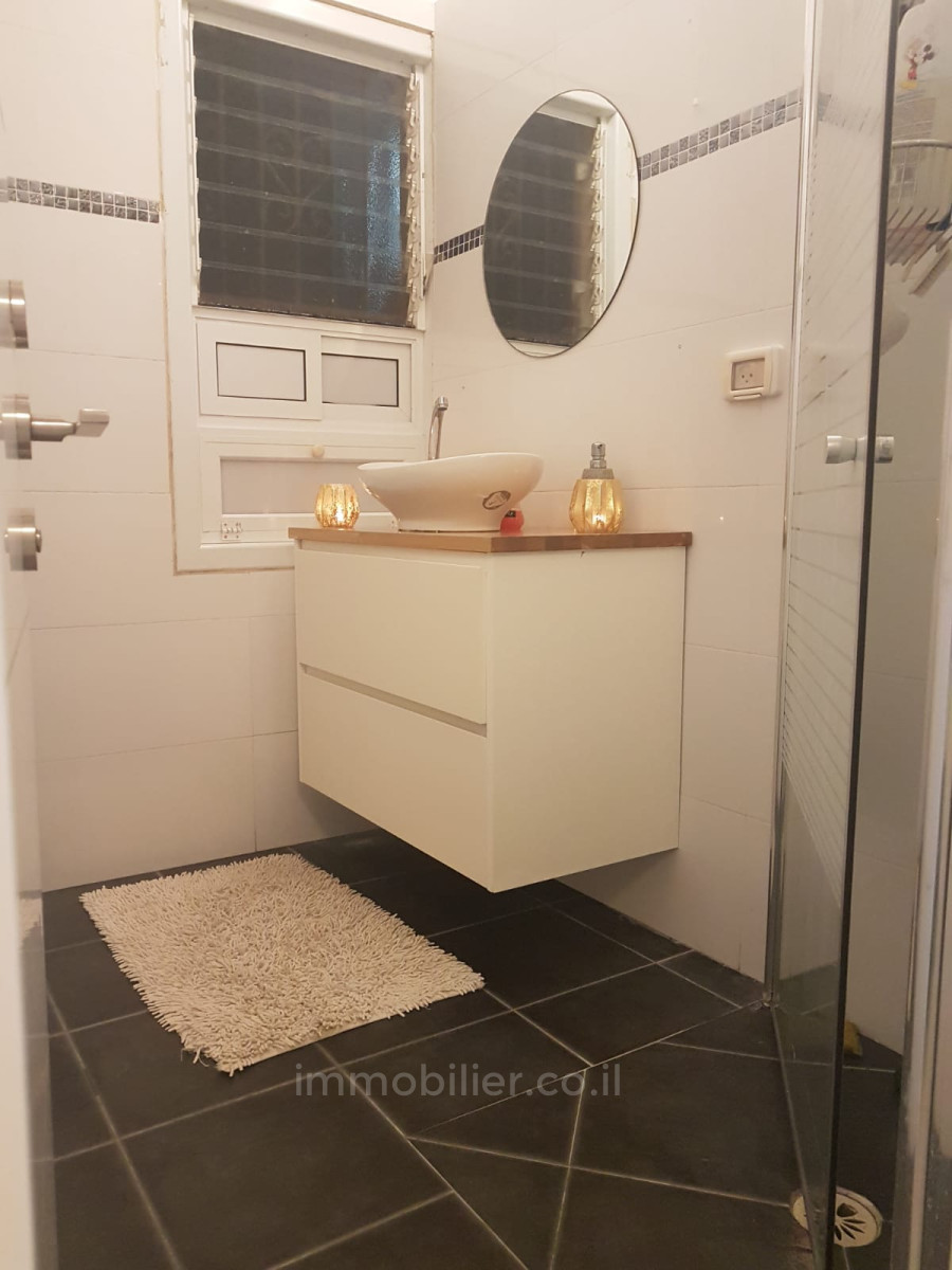 Apartment 3.5 rooms Bat yam Bat yam 599-IBL-9