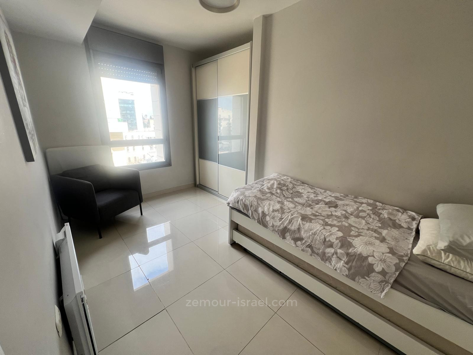 Apartment 3 rooms Jerusalem City center 60-IBL-1397