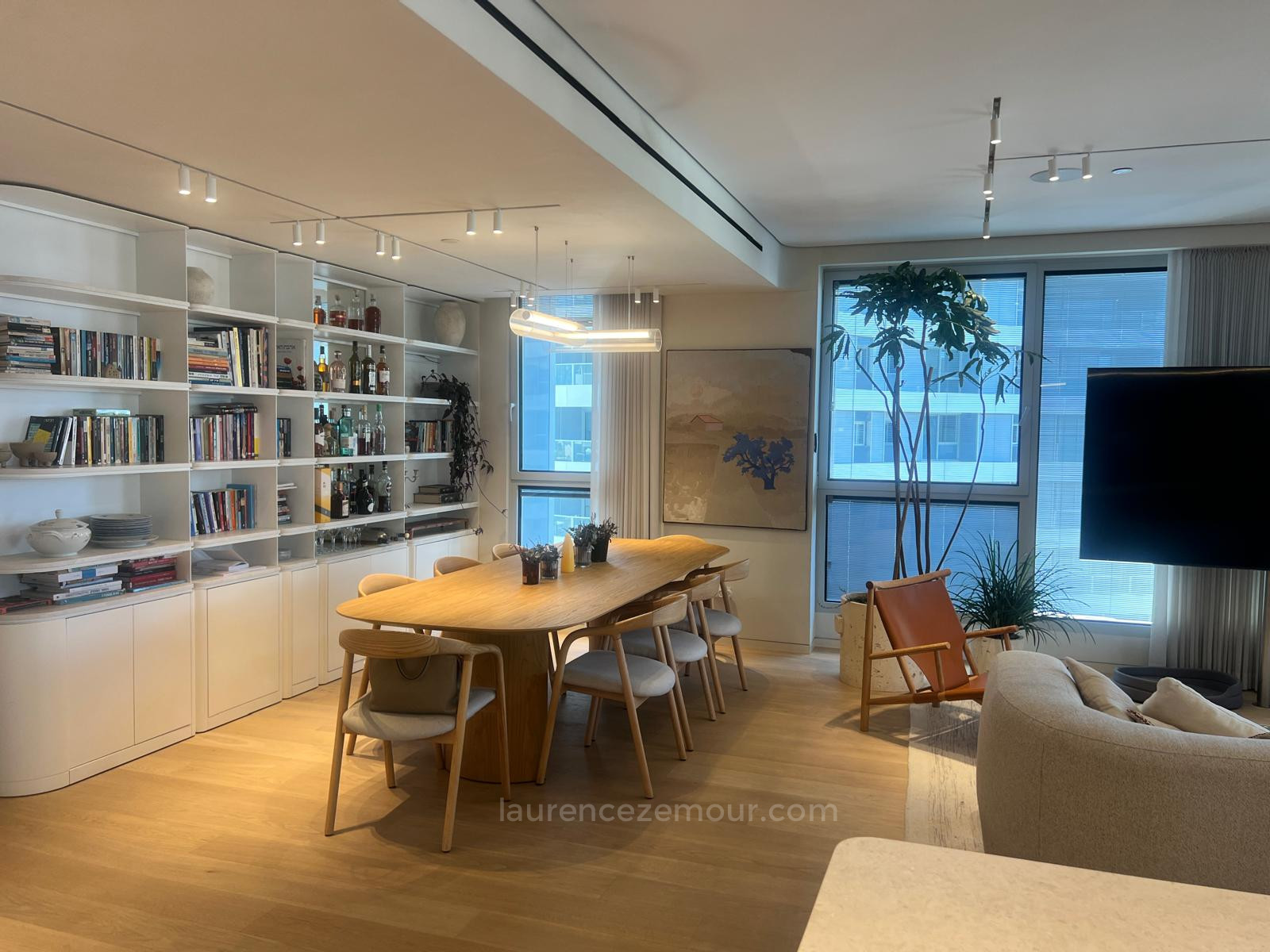 Apartment 3.5 rooms Tel Aviv City center 60-IBL-1462