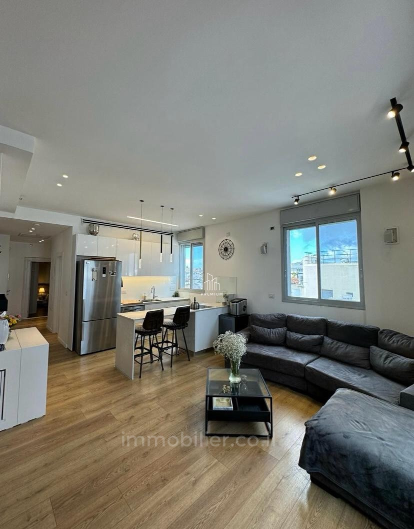 Appartement 2.5 pièces  Tel Aviv Dizengof 627-IBL-19