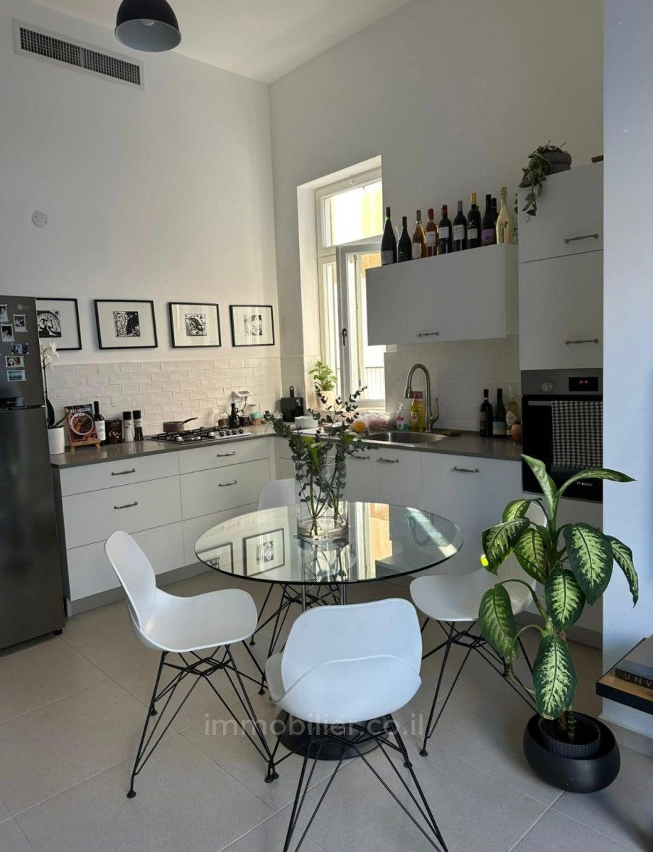 Appartement 3 pièces  Tel Aviv 1ere ligne mer 627-IBL-29