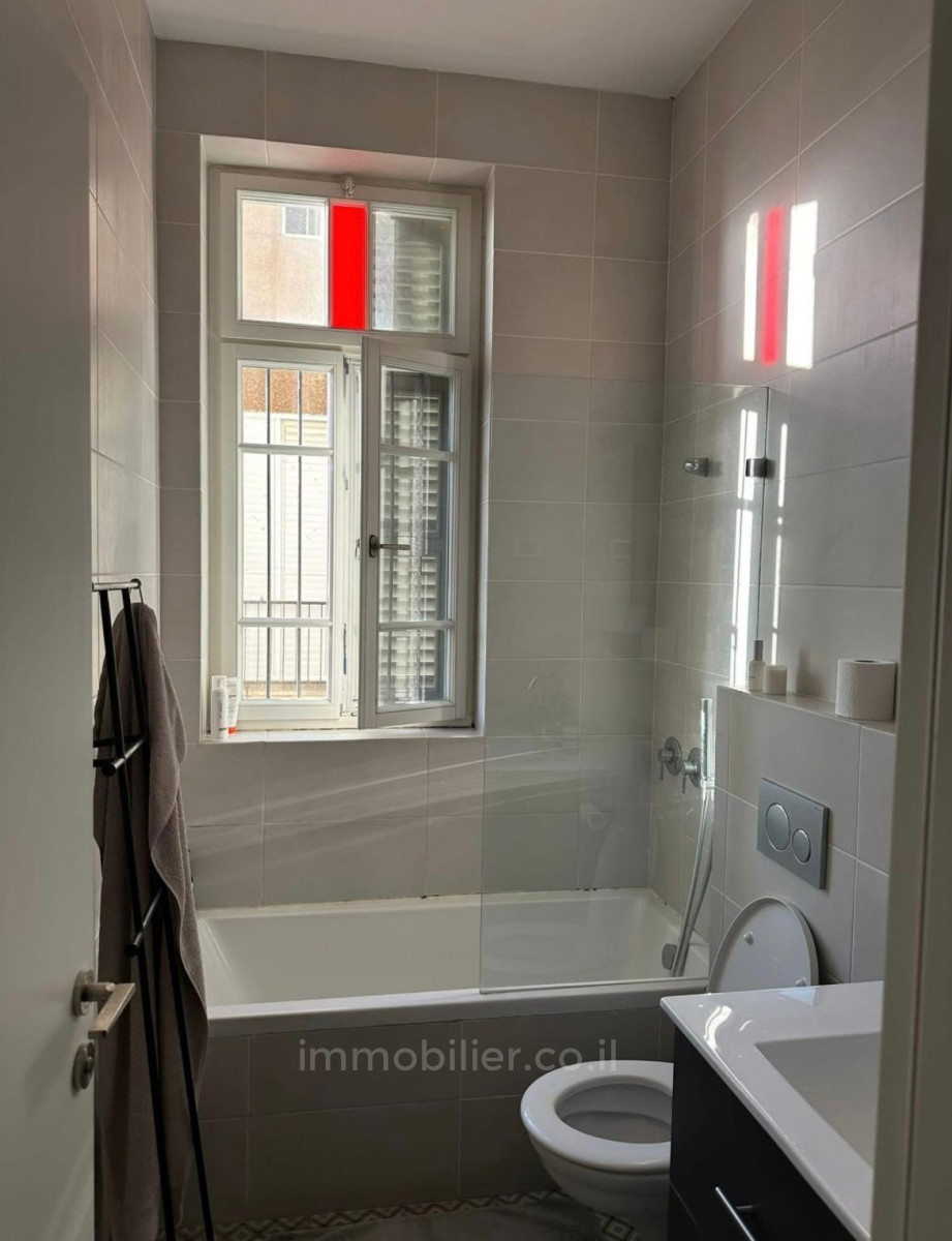 Appartement 3 pièces  Tel Aviv 1ere ligne mer 627-IBL-29