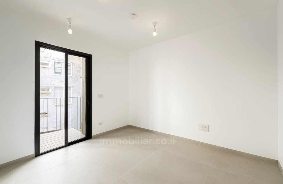 Apartment 3 rooms Tel Aviv Neve Tsedek 627-IBL-31