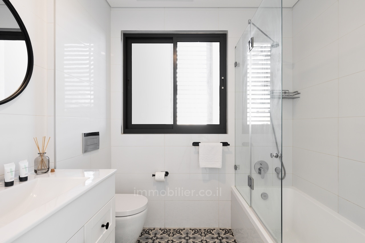 Appartement 3 pièces  Tel Aviv 1ere ligne mer 627-IBL-39