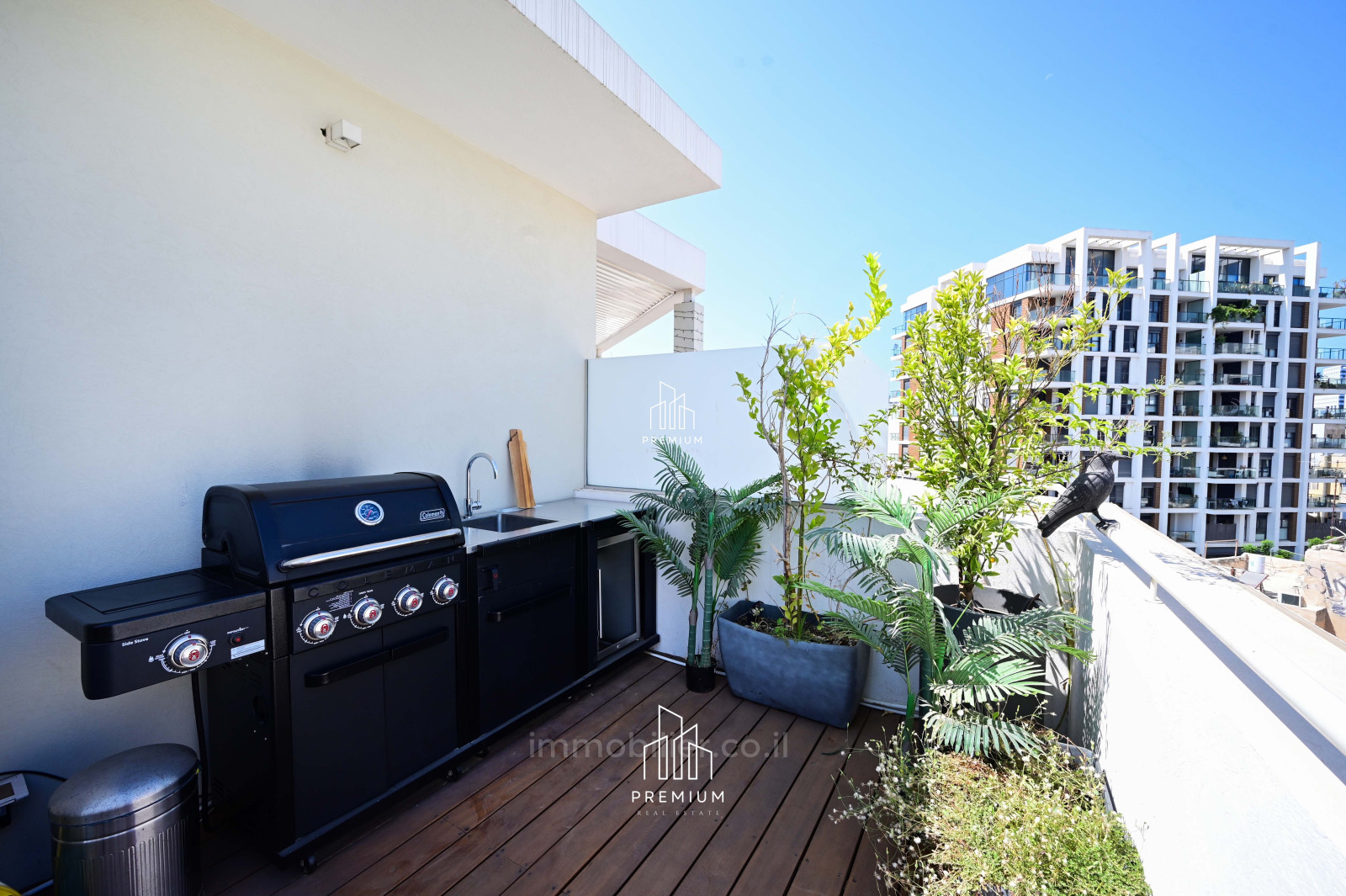 Apartment 4.5 rooms Tel Aviv Shenkin 627-IBL-41