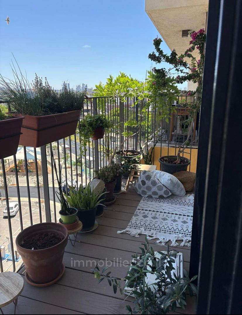 Apartment 2.5 rooms Tel Aviv Neve Tsedek 627-IBL-45