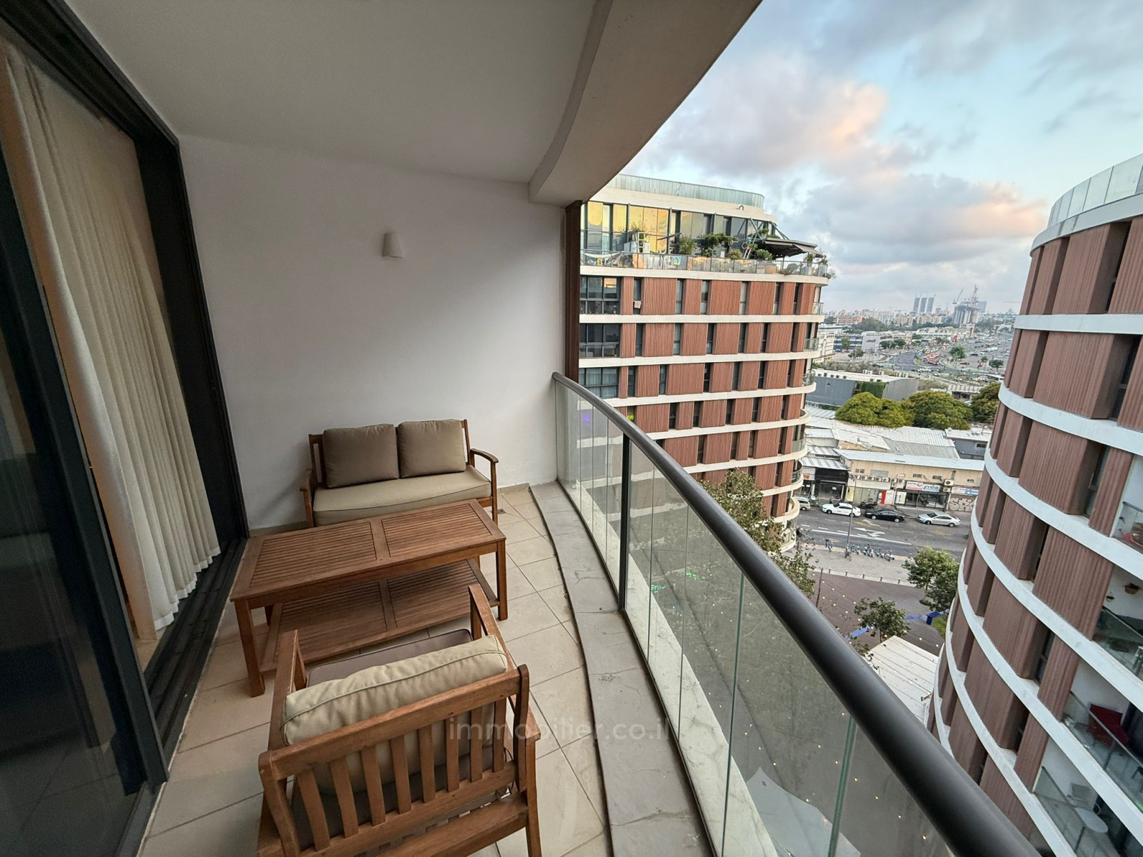 Apartment 2 rooms Tel Aviv Florentine 628-IBL-16