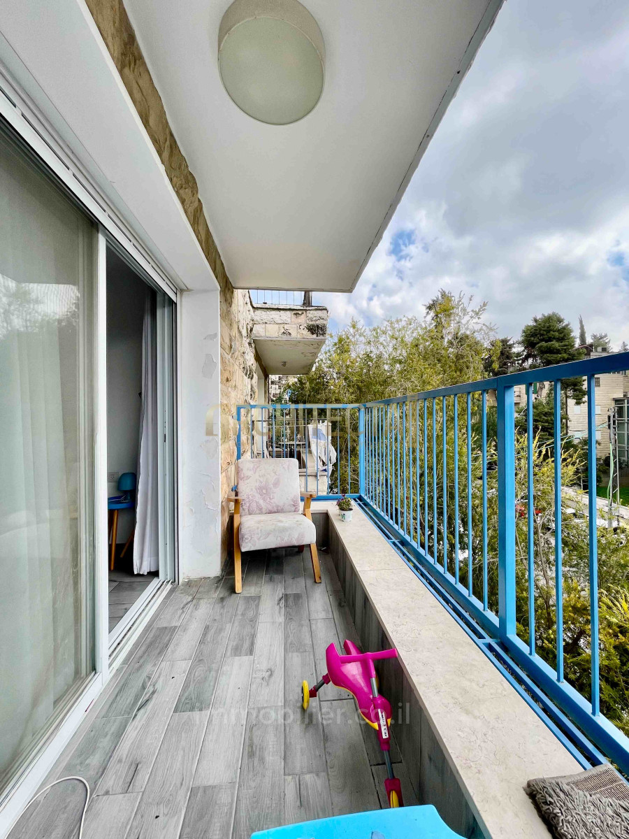 Apartment 4 rooms Jerusalem Arnona 642-IBL-19