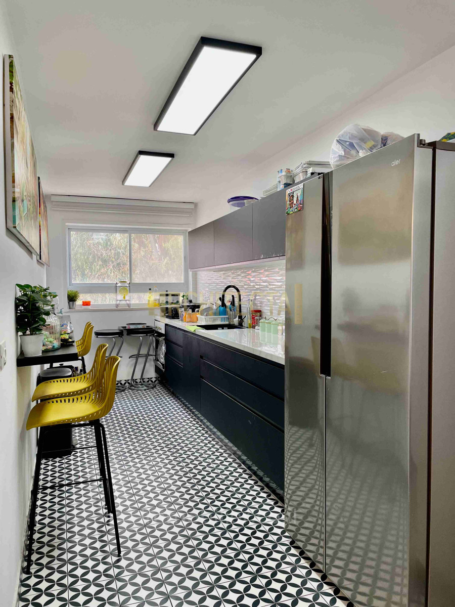 Apartment 4 rooms Jerusalem Arnona 642-IBL-19