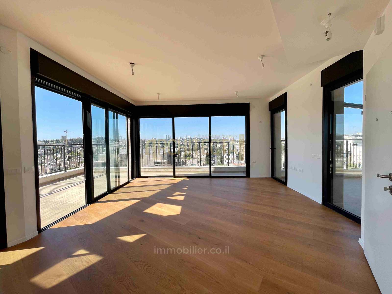 Penthouse 4 rooms Jerusalem Makor Haim 642-IBL-25