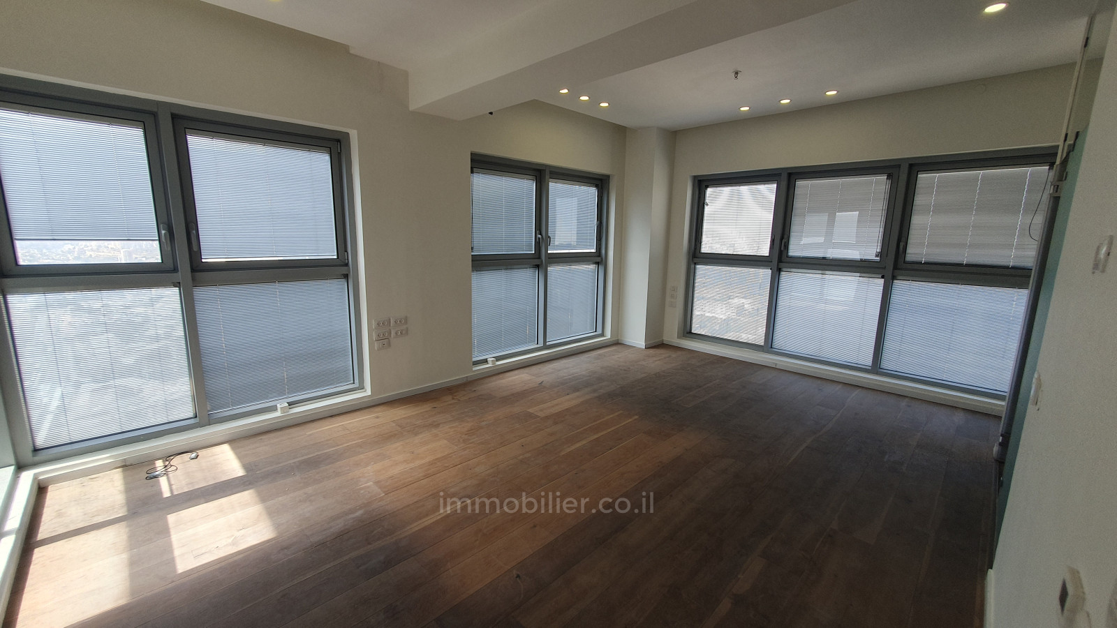 Penthouse 5 rooms Jerusalem Arnona 642-IBL-40