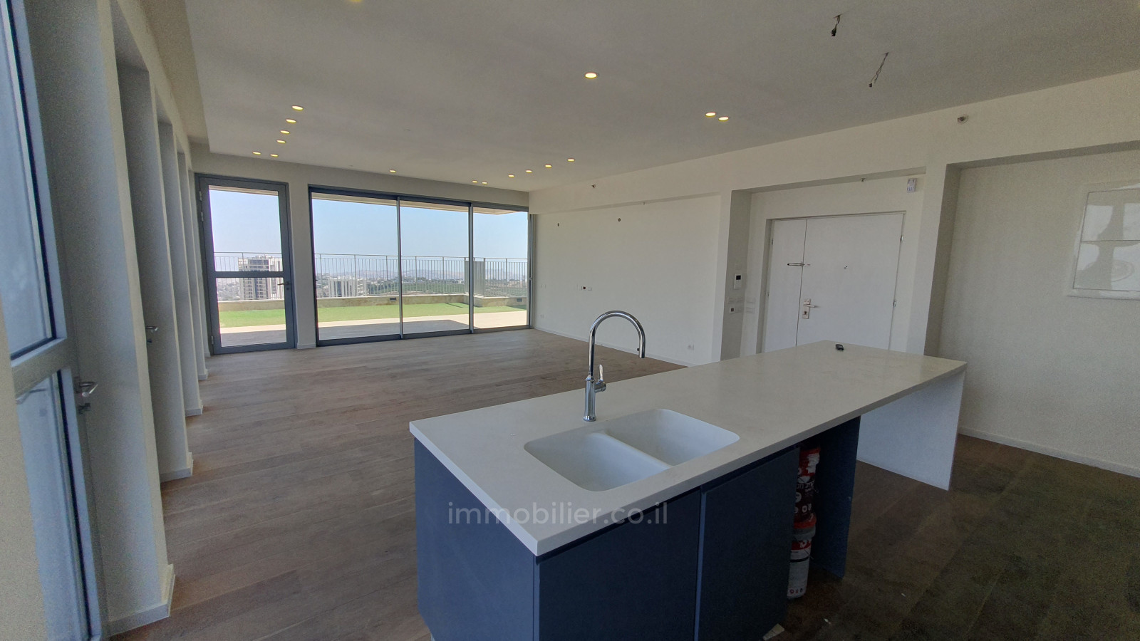 Penthouse 5 rooms Jerusalem Arnona 642-IBL-40