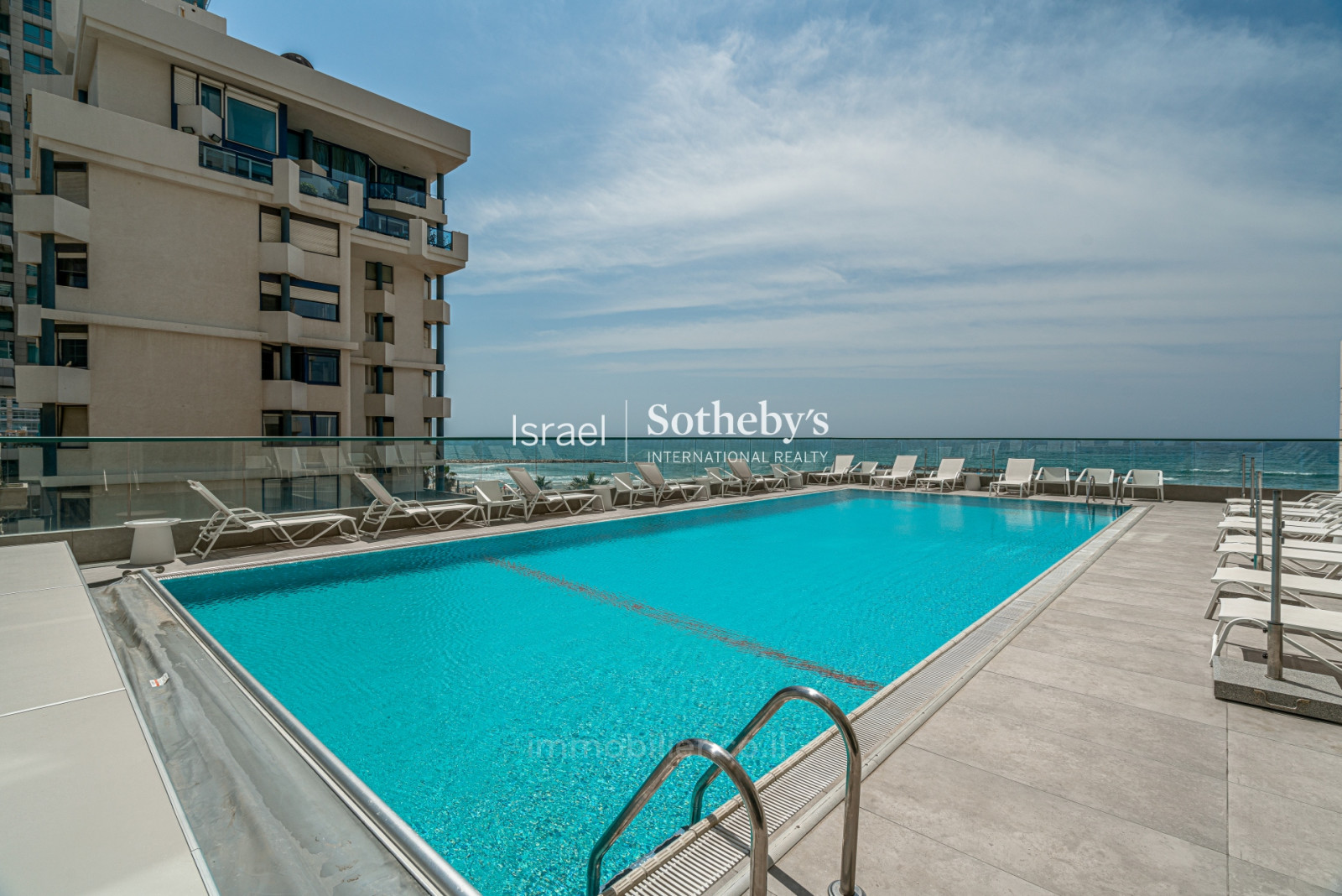 Apartment 4 rooms Tel Aviv First sea line 651-IBL-10