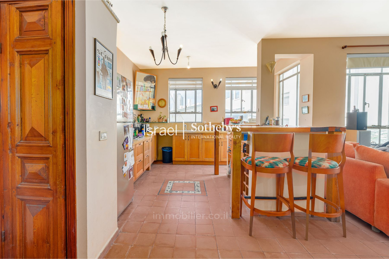 Apartment 3 rooms Tel Aviv Dizengof 651-IBL-36