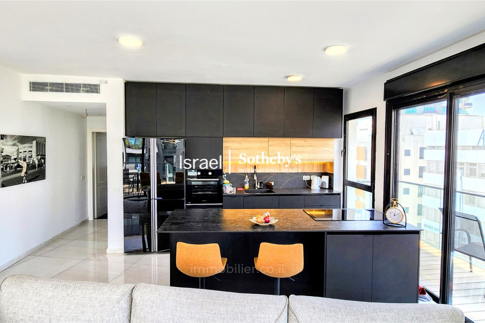Penthouse 4 rooms Tel Aviv Lev Tel-Aviv 651-IBL-49
