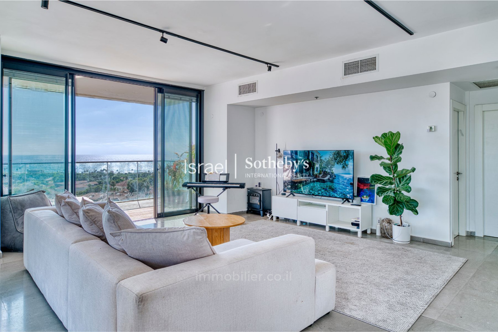 Apartment 5 rooms Tel Aviv Neve Tsedek 651-IBL-52