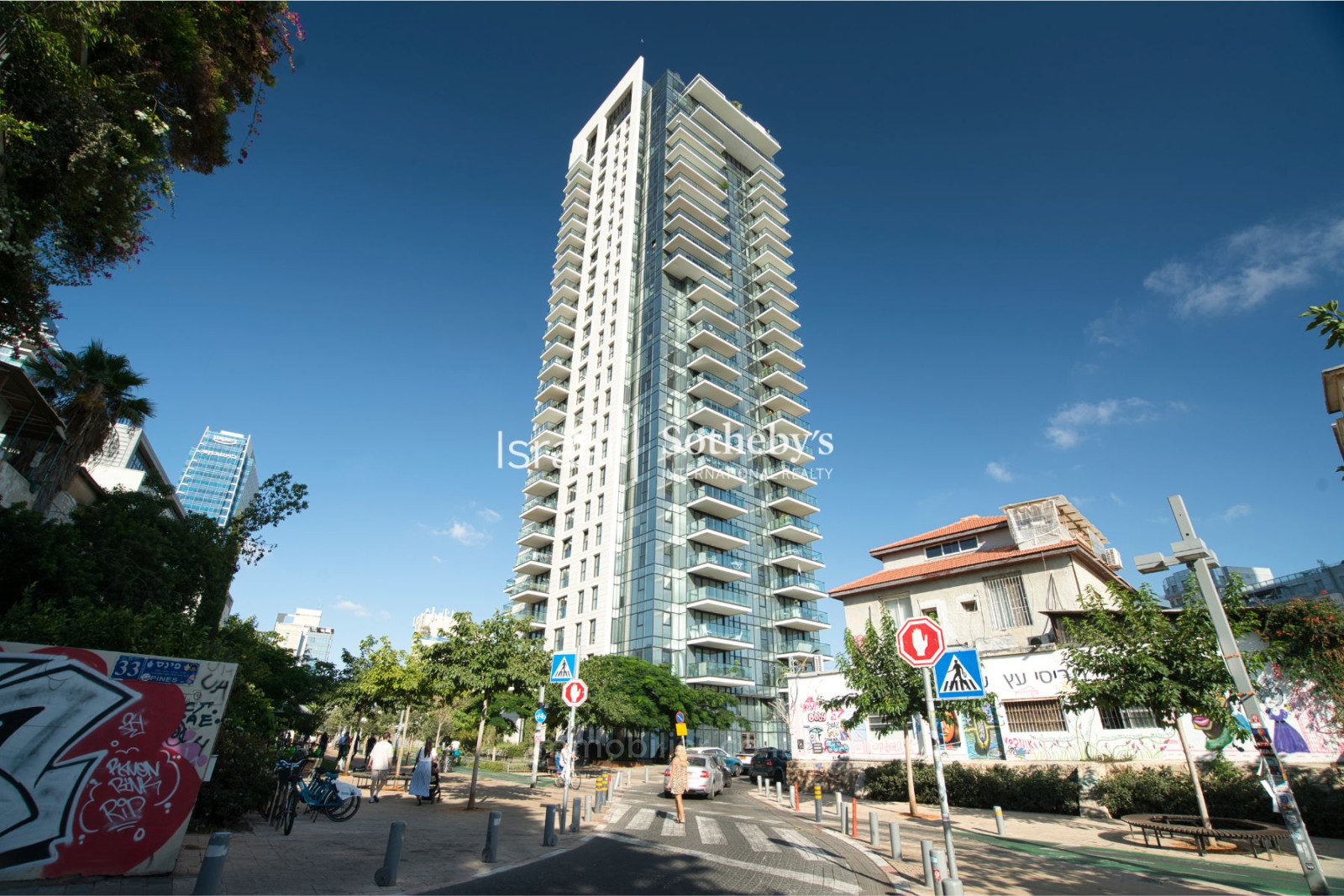 Apartment 5 rooms Tel Aviv Neve Tsedek 651-IBL-52