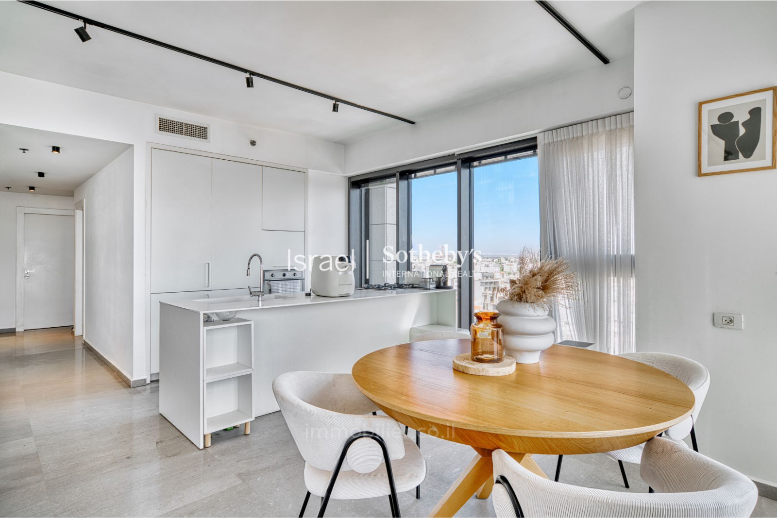 Apartment 5 rooms Tel Aviv Neve Tsedek 651-IBL-52