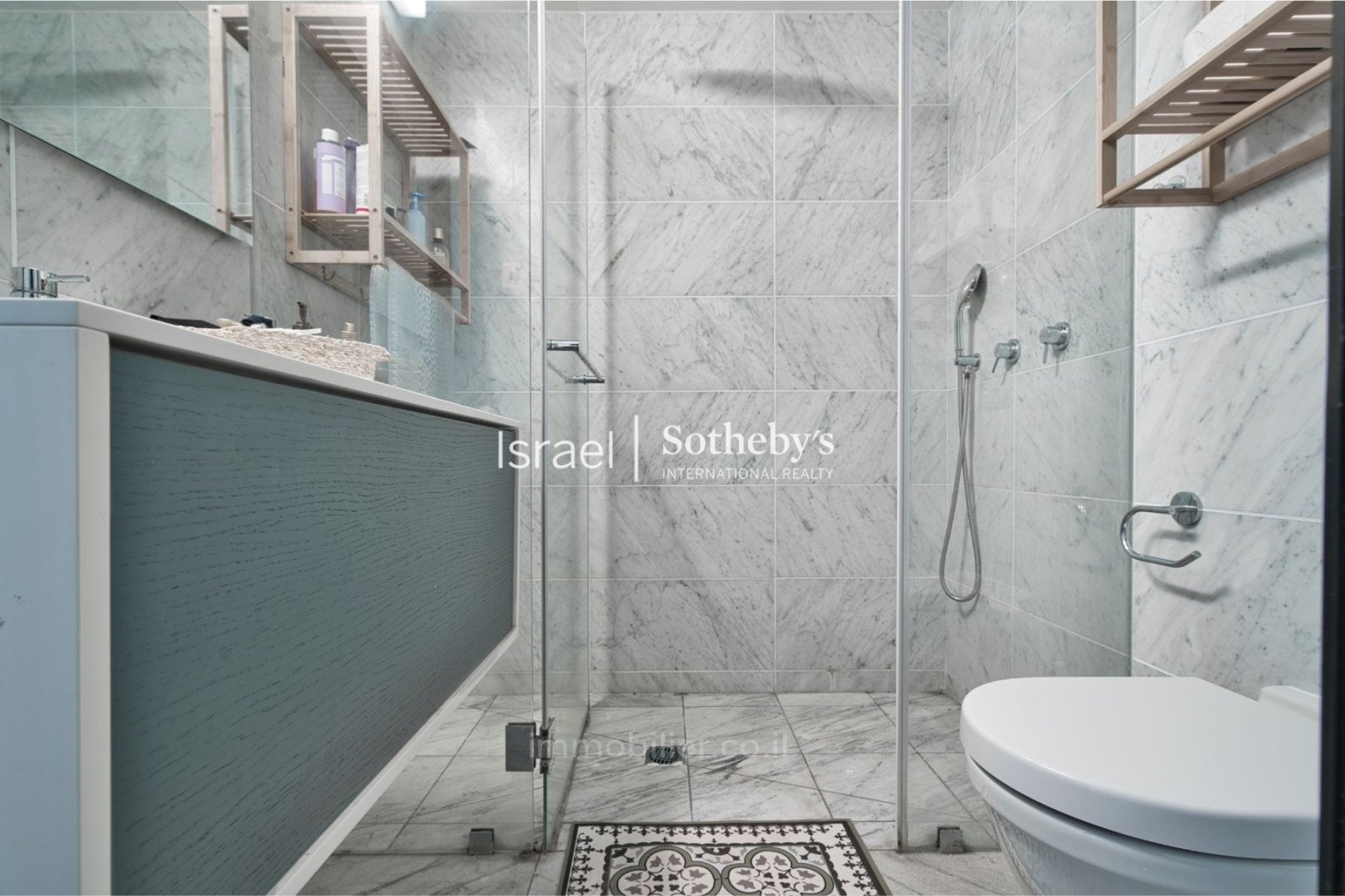 Apartment 5 rooms Tel Aviv Neve Tsedek 651-IBL-52