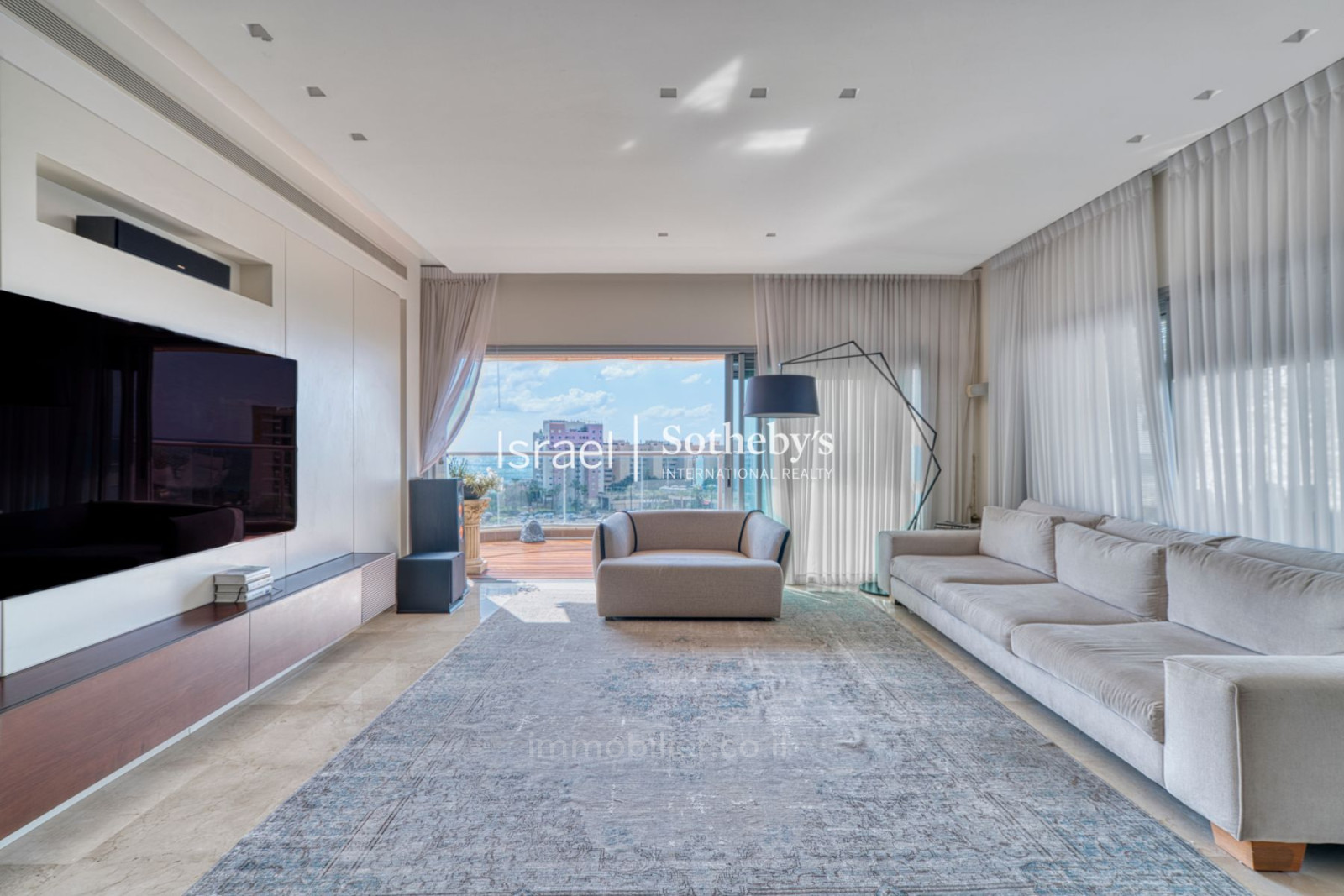 Apartment 4 rooms Tel Aviv Tzuk Beach 651-IBL-62