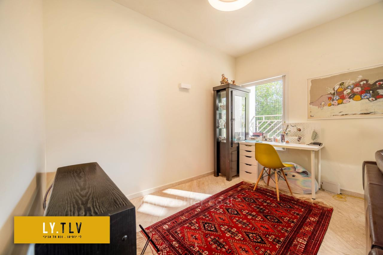 Apartment 4 rooms Tel Aviv Bavli 804-IBL-100