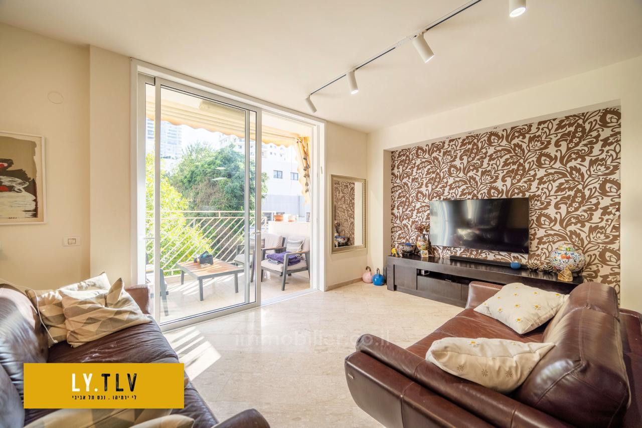 Apartment 4 rooms Tel Aviv Bavli 804-IBL-100