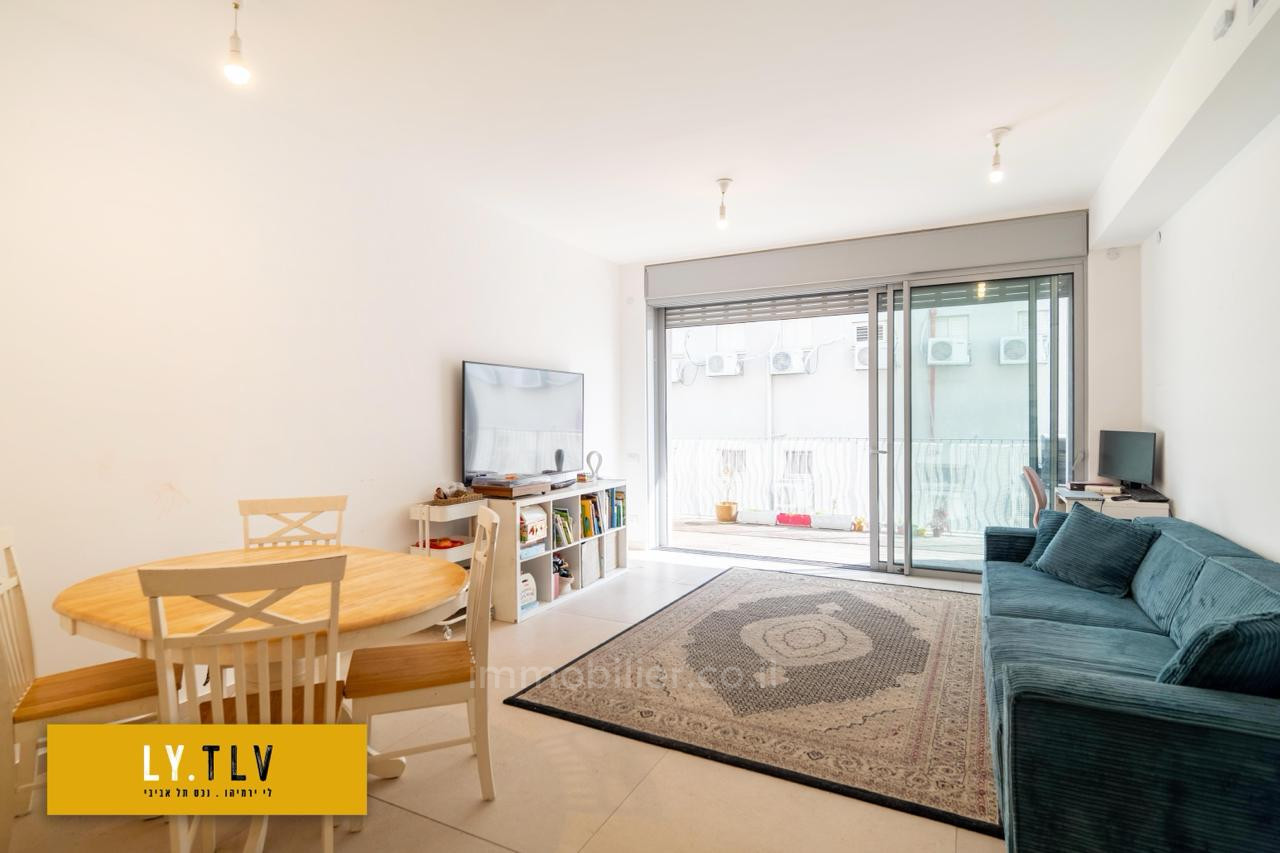 Apartment 3 rooms Tel Aviv Hatsafon hayachan 804-IBL-105