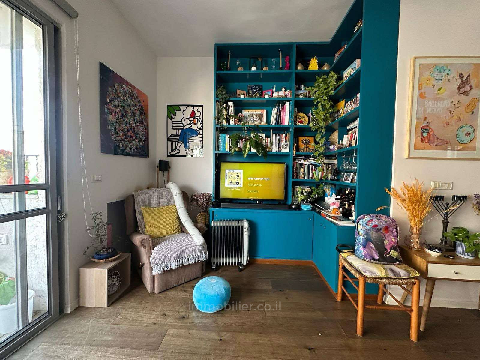 Apartment 3 rooms Tel Aviv First sea line 804-IBL-14