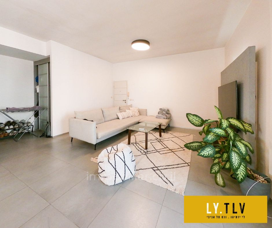Apartment 2 rooms Tel Aviv Lev Tel-Aviv 804-IBL-27