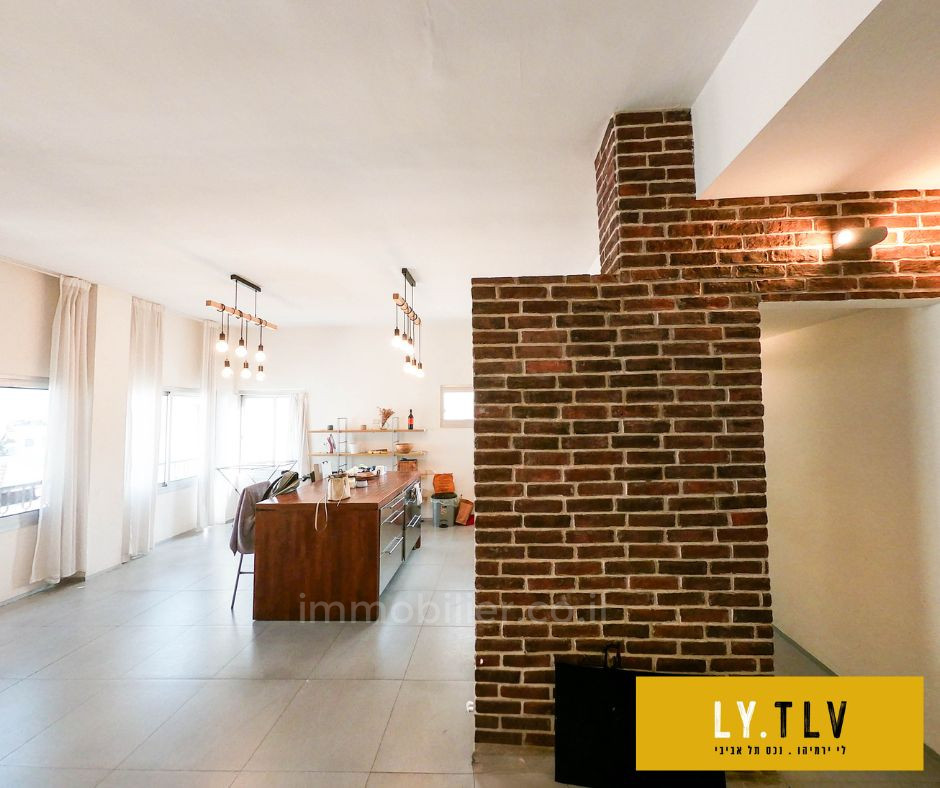 Apartment 2 rooms Tel Aviv Lev Tel-Aviv 804-IBL-27