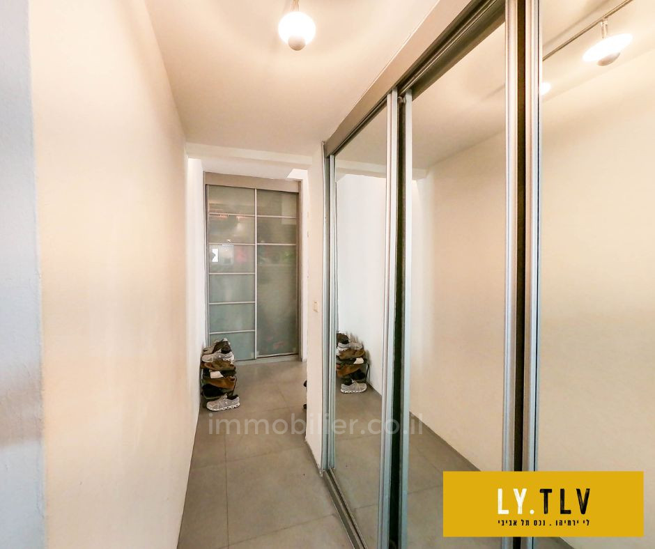 Apartment 2 rooms Tel Aviv Lev Tel-Aviv 804-IBL-27