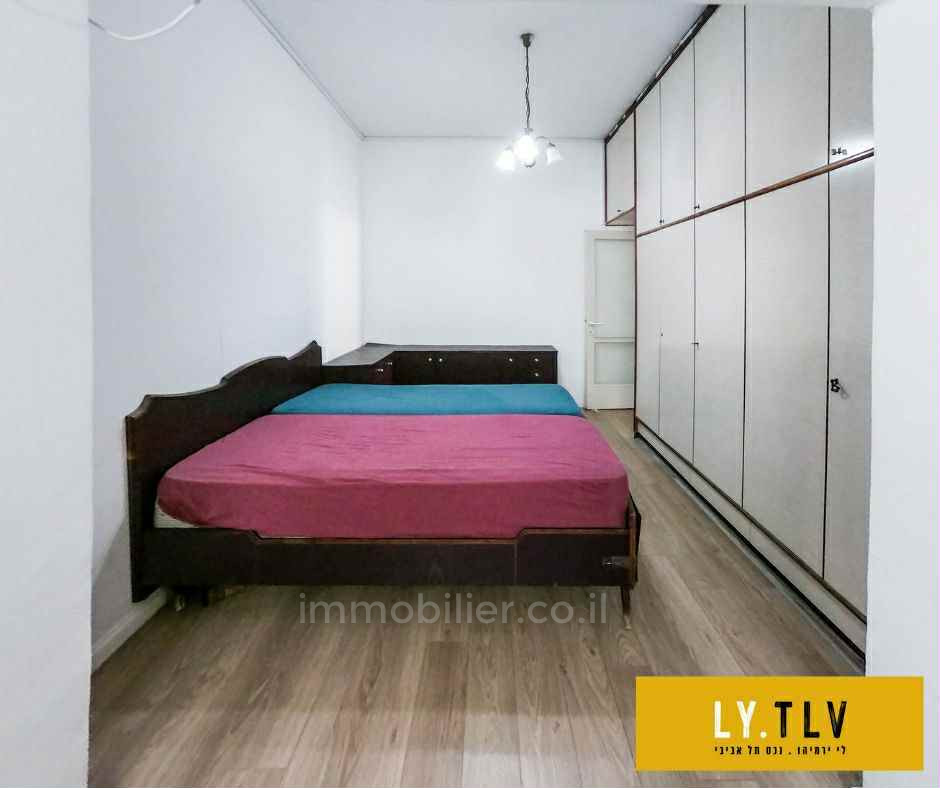 Apartment 4 rooms Tel Aviv Hatsafon hayachan 804-IBL-29