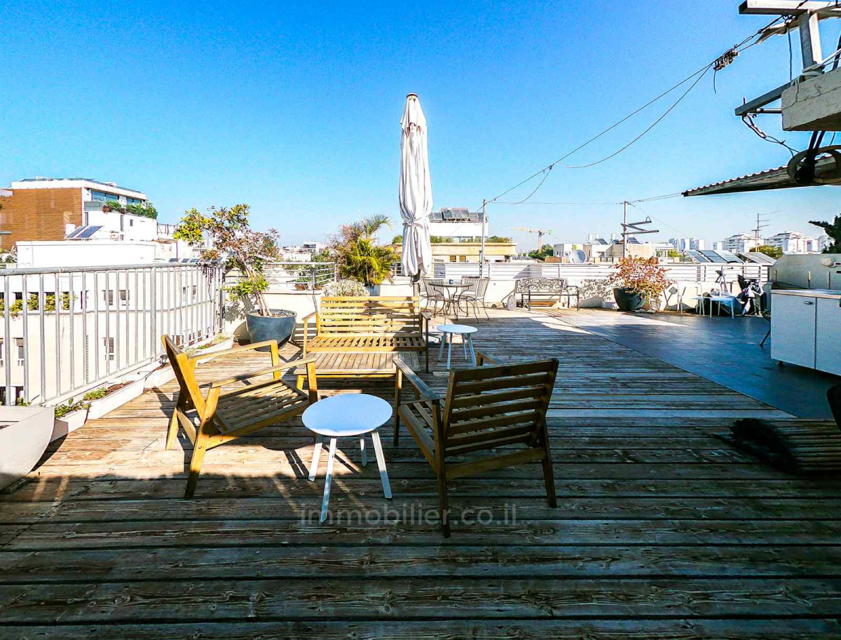 Penthouse 3.5 rooms Tel Aviv Hatsafon hayachan 804-IBL-30