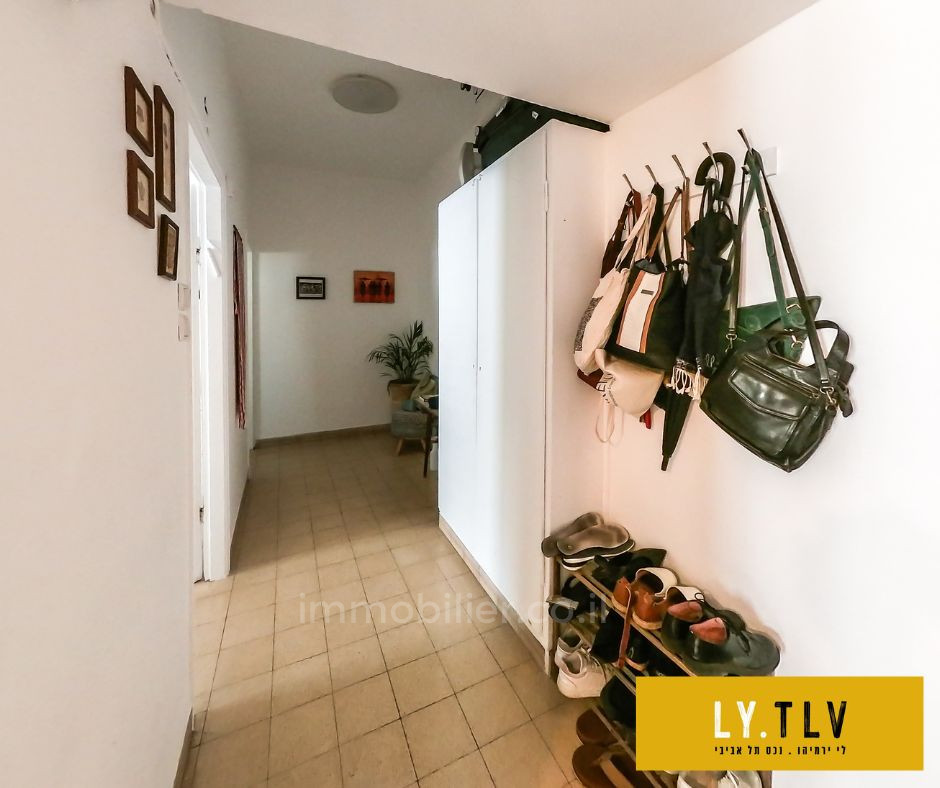 Appartement 2 pièces  Tel Aviv 1ere ligne mer 804-IBL-44