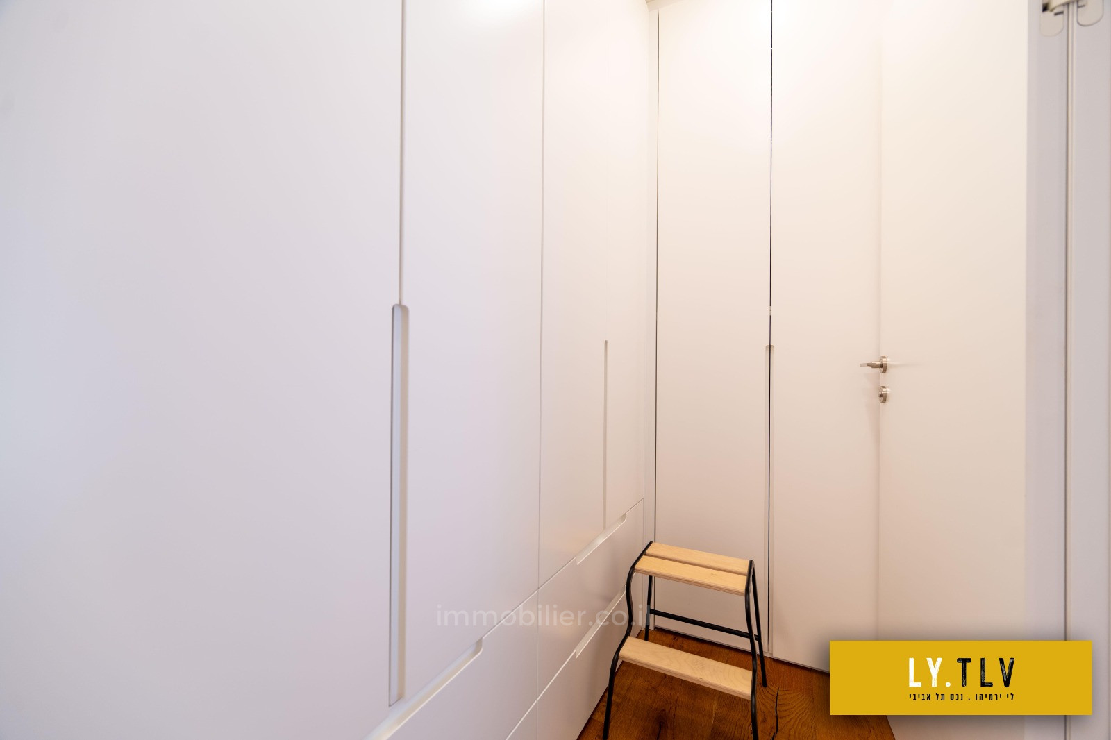 Penthouse 3 rooms Tel Aviv Yehouda hamakaby 804-IBL-45